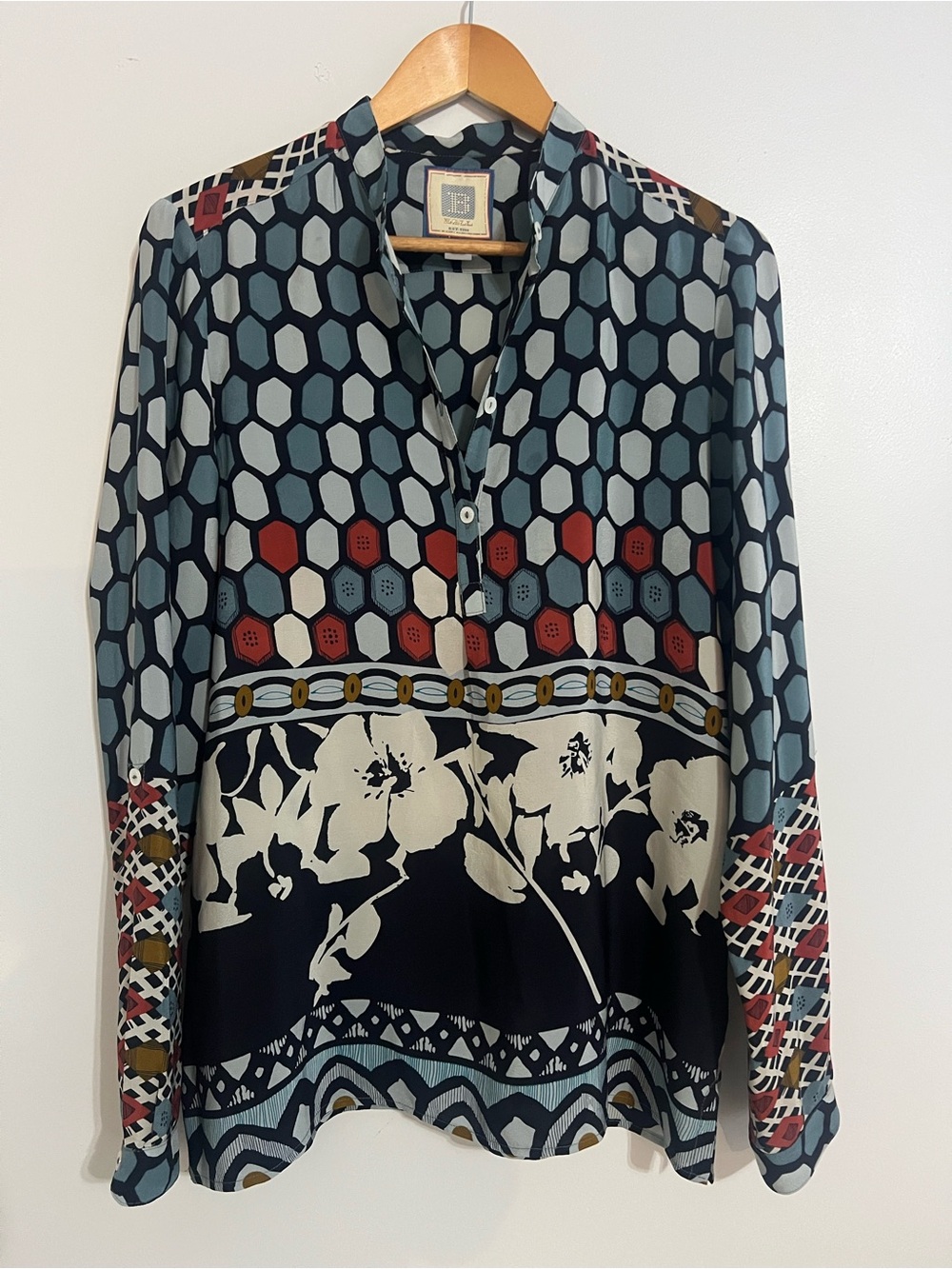 Like New Alicia Bell Silk Honey Comb Floral Printed Button Down Top Shirt - Picture 1 of 8